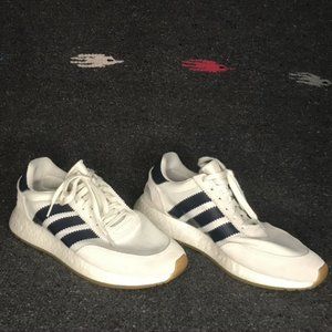 Adidas Sneakers